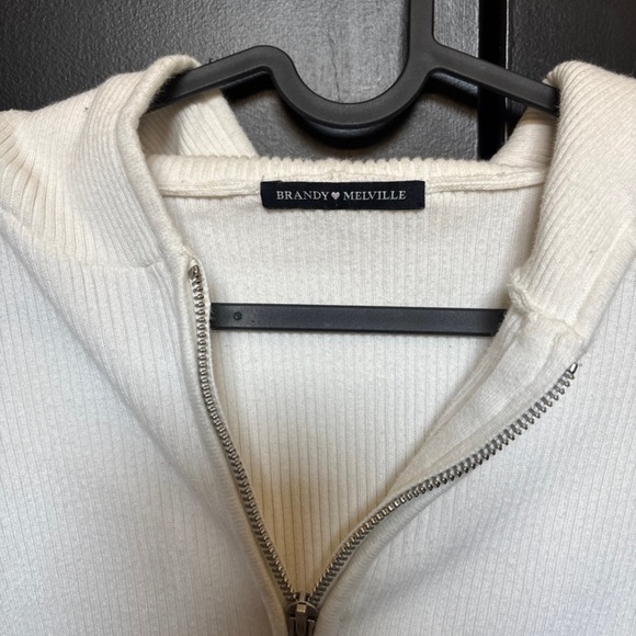 Brandy White knit Zip-Up Hoodie - Picture 2 of 3